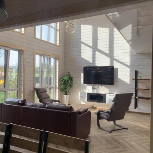 Фотография Коттеджа Частный дом Традиция отдыха - дом у озера c баней и купелью