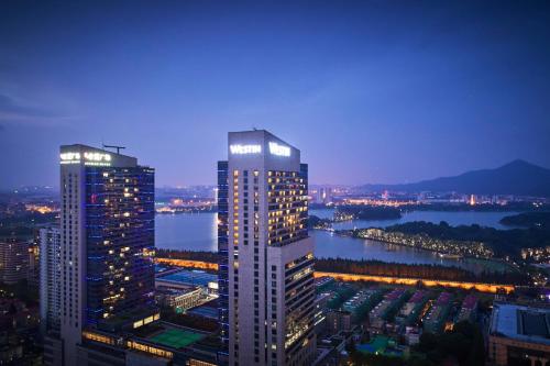 Фотография гостиницы The Westin Nanjing Xuanwu Lake
