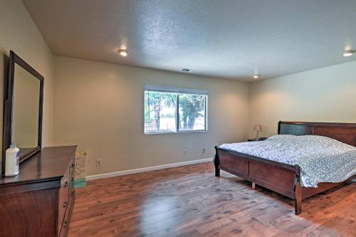 Фотография гостевого дома Remodeled and Cozy Gilroy Guest House Near Downtown!