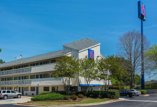 Фотография гостиницы Motel 6-Tucker, GA - Atlanta Northeast