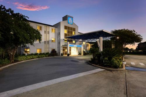 Фотография гостиницы Motel 6-Orlando, FL - International Dr
