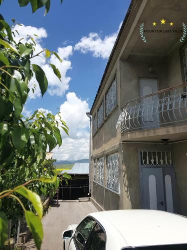 Фотография мини отеля Mountain Lake Villa B&B