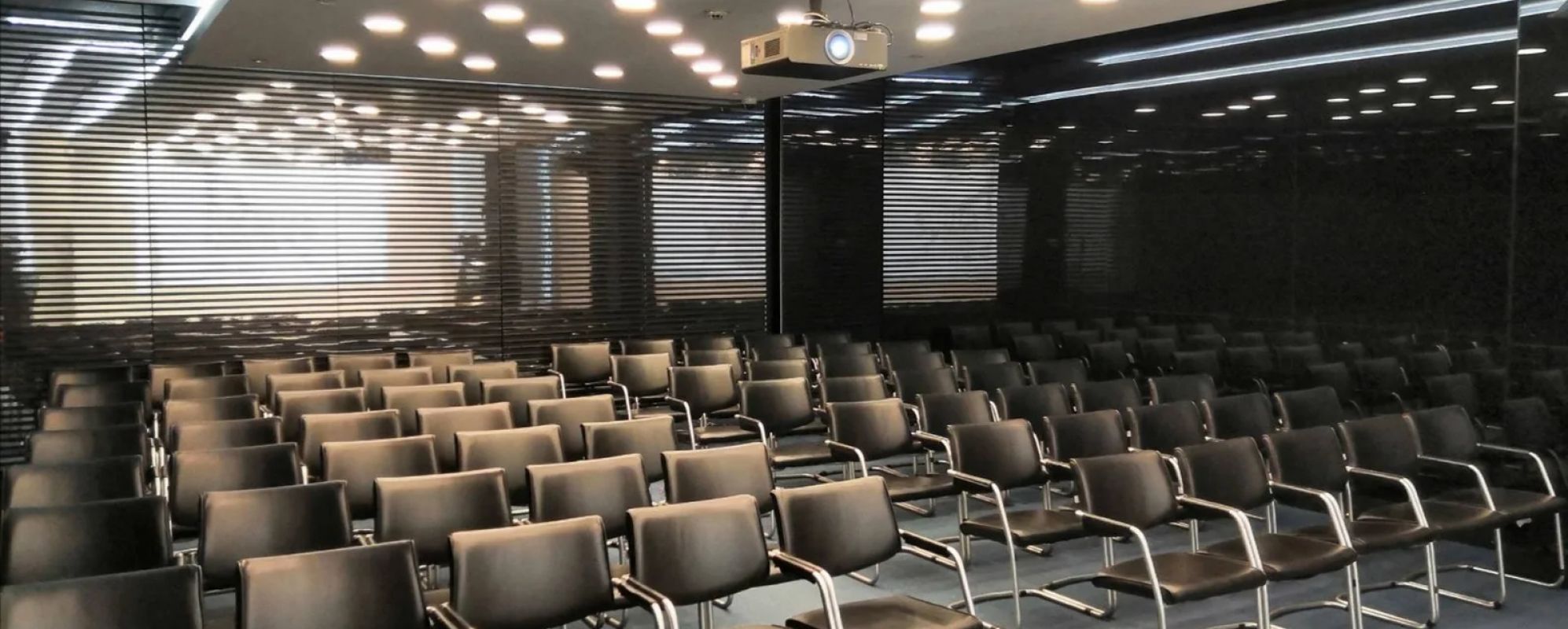 Фотографии конференц-зала SUMMIT Конференц-зал №1