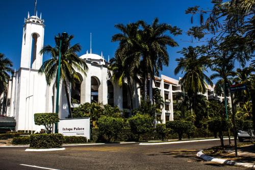Фотография гостиницы Ixtapa Palace