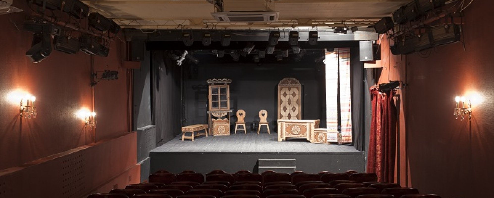 Фотографии театра
Московский Драматический Театр им. Рубена Симонова