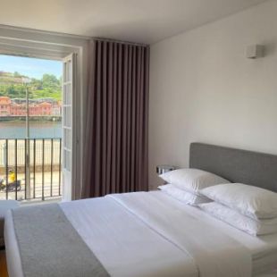 Фотография гостевого дома Oporto Street Miragaia - Riverside Suites