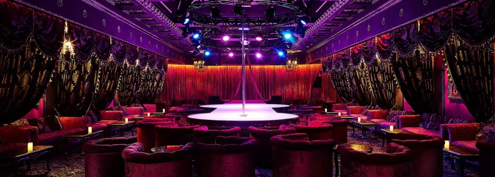 Фотография конференц-зала Клуб Чарли Основной зал