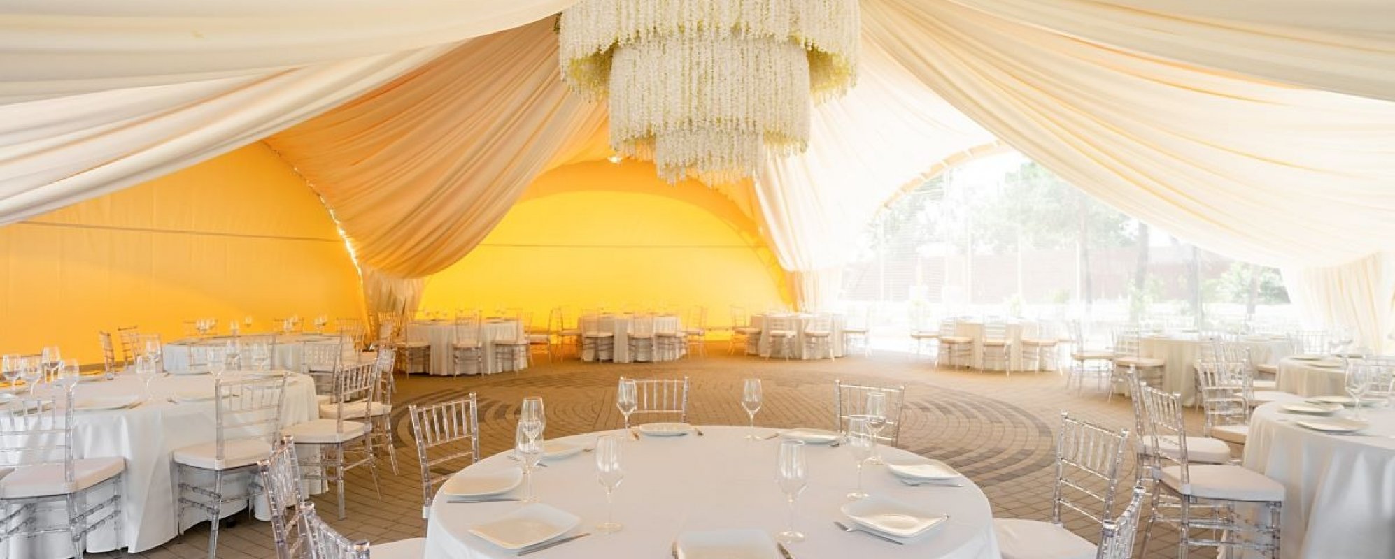 Фотографии банкетного зала Банкетный шатер Наша Хвоя