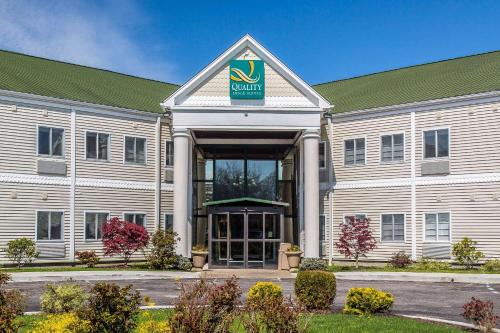 Фотография гостиницы Quality Inn and Suites Newport - Middletown