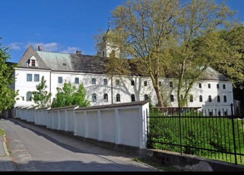 Фотографии гостевого дома
Historický pútnický dom