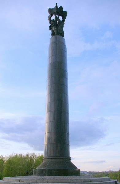 Фотографии достопримечательности 
            Монумент Вечной Славы