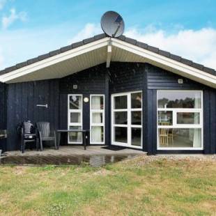 Фотографии гостевого дома
Two-Bedroom Holiday home in Grömitz 25