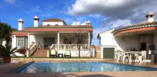 Фотография гостевого дома 5 bedrooms house with lake view private pool and furnished terrace at Arcos