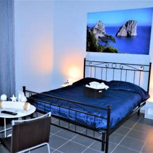 Фотографии мини отеля
Napoli Station B&B