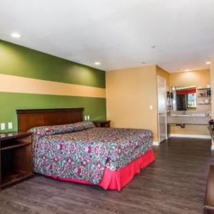 Фотографии гостиницы
Budget Inn Anaheim / Santa Fe Springs