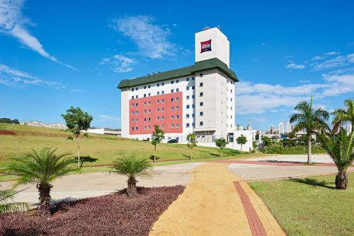 Фотография гостиницы ibis Londrina Shopping
