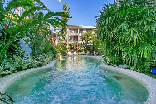 Фотография апарт отеля Sea Point on Trinity Beach