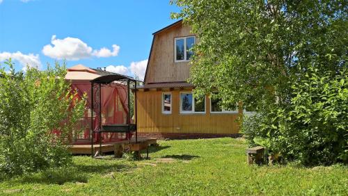 Фотографии гостевого дома
Таганайская-9