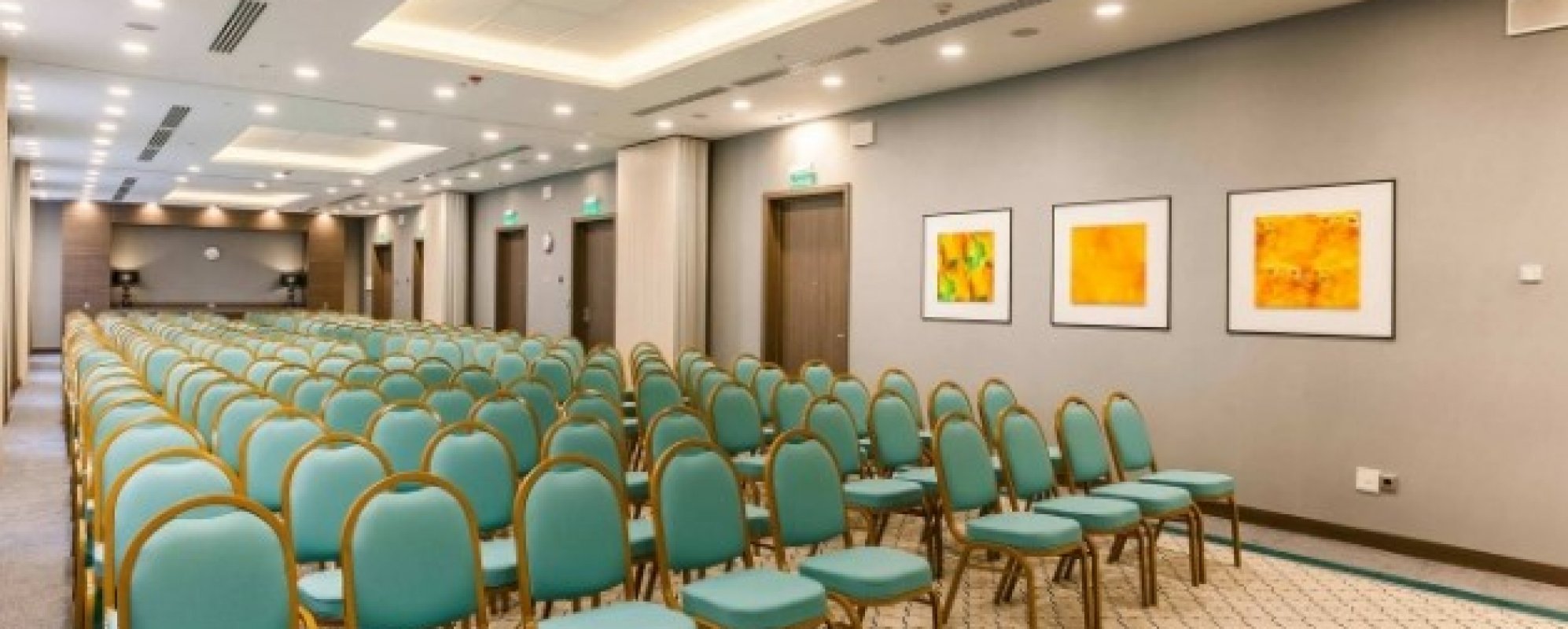 Фотографии конференц-зала Golden