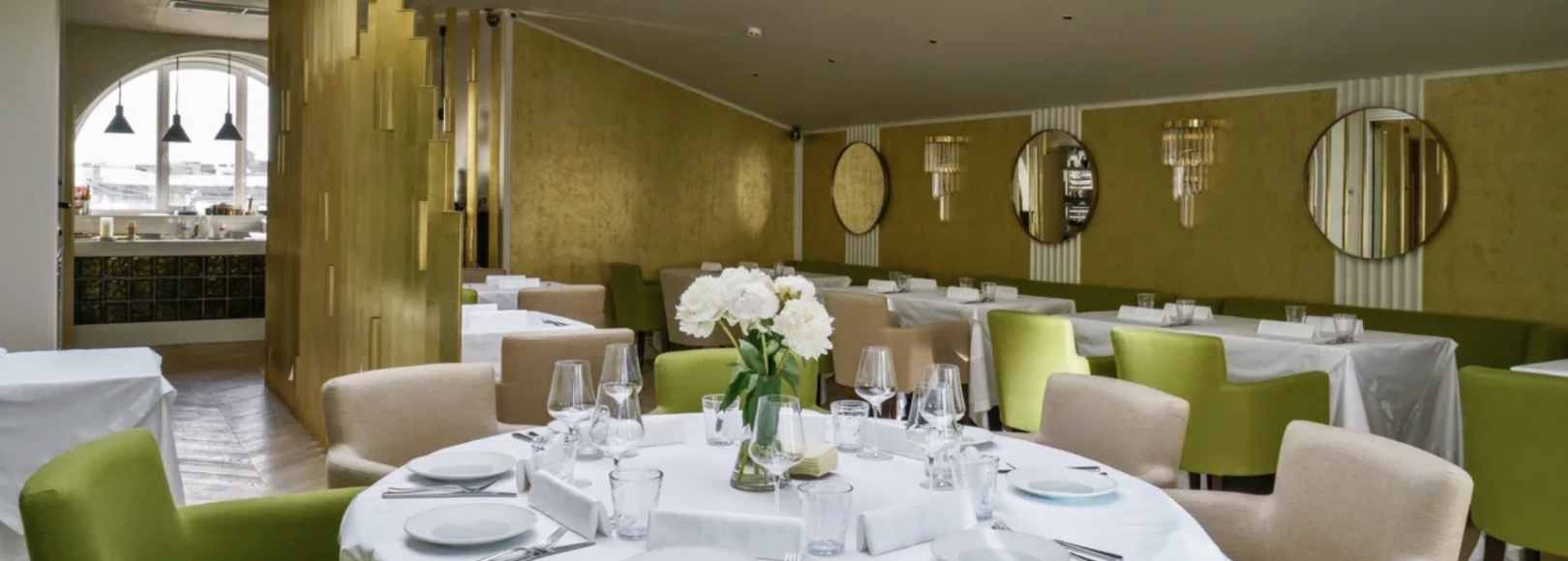 Фотография банкетного зала 1880