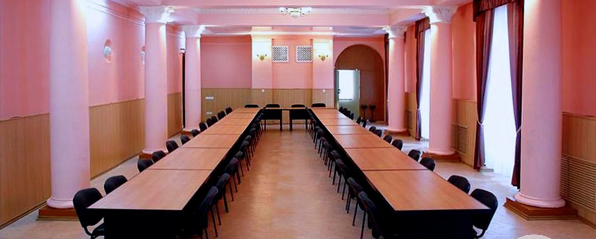 Фотографии конференц-зала Окружной дом офицеров Розовый зал