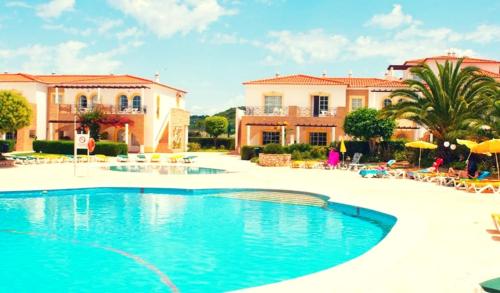 Фотография гостиницы Luz Bay Hotel