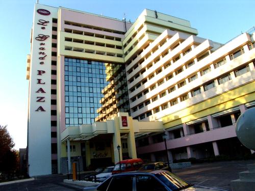 Фотографии гостиницы 
            Ле Гранде Плаза