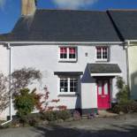 Фотография гостевого дома The Nook - Charming cottage, modern living with original features, perfect private garden