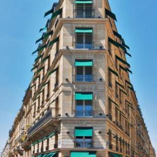 Фотографии гостиницы 
            Le Metropolitan Paris Tour Eiffel, a Tribute Portfolio Hotel