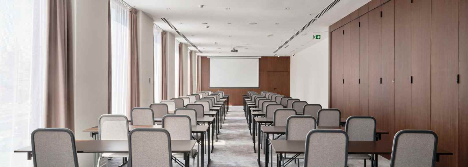 Фотография конференц-зала Pana