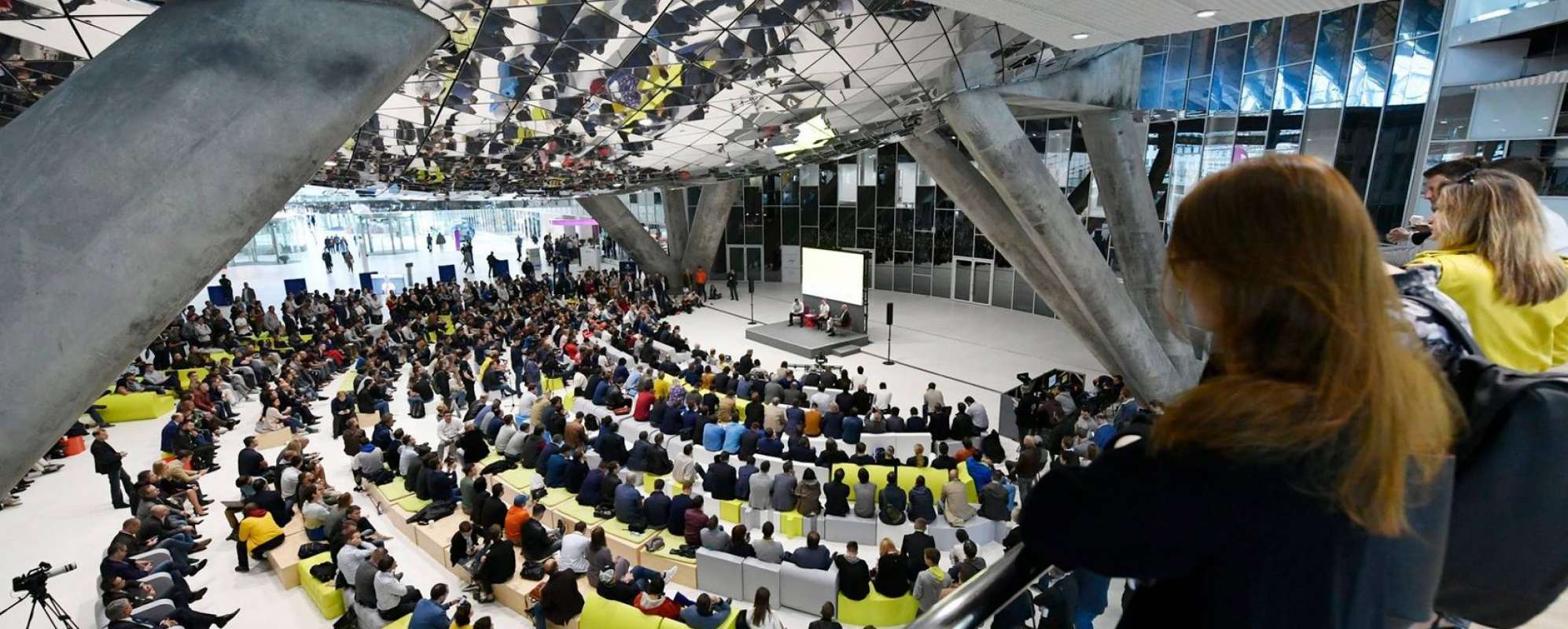 Фотографии конференц-зала Зона Атриум Конгресс-центра Технопарка Сколково