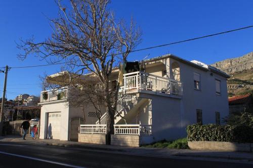 Фотография гостевого дома Apartments by the sea Orij, Omis - 7534