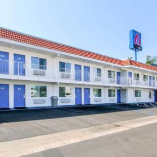 Фотографии гостиницы
Motel 6-La Mesa, CA - San Diego