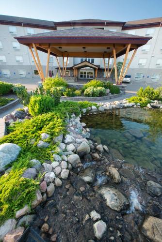 Фотография гостиницы Gold Eagle Lodge