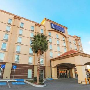 Фотографии гостиницы
Hotel Mesaluna Near American Consulate