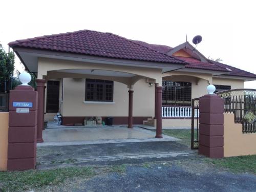 Фотографии гостевого дома
Homestay Ahmad Taman Mas Bukit Payong Terengganu