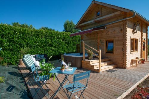 Фотографии гостевого дома
Chalet & SPA sur la Côte Fleurie