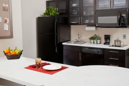 Фотография гостиницы Candlewood Suites - Davenport, an IHG Hotel