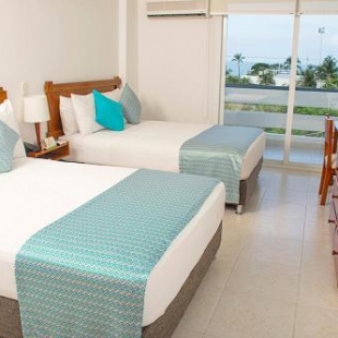 Фотография гостиницы Blu Hotel by Tamaca