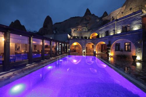 Фотография гостиницы Local Cave House Hotel