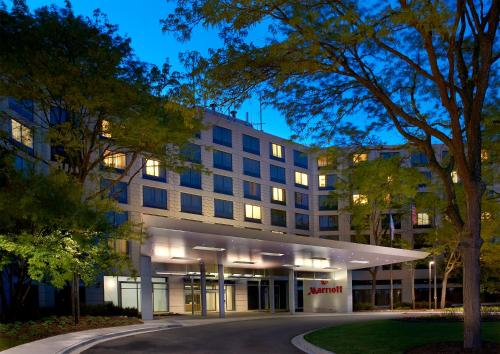 Фотография гостиницы Chicago Marriott Naperville