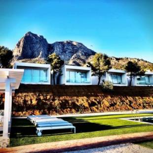 Фотографии гостиницы
Puig Campana Nature Suites Hotel & BTT