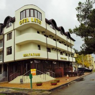 Фотография гостиницы Лето