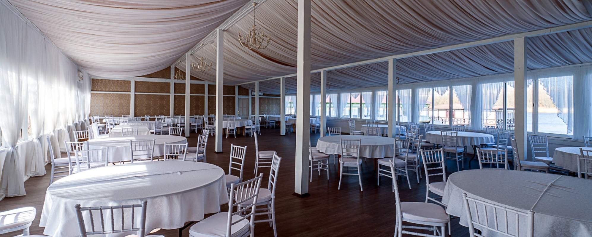 Фотографии банкетного зала Летний зал