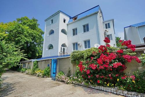 Фотографии гостевого дома 
            У Людмилы на Солнечной