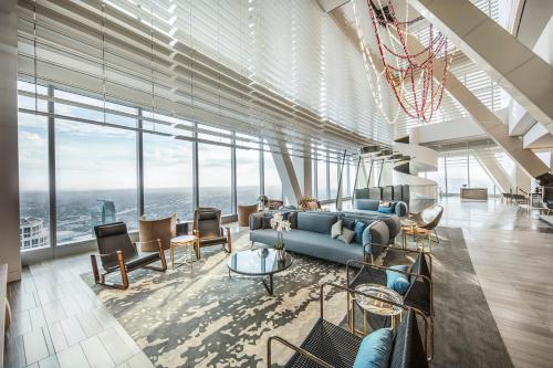 Фотография гостиницы InterContinental - Los Angeles Downtown, an IHG Hotel