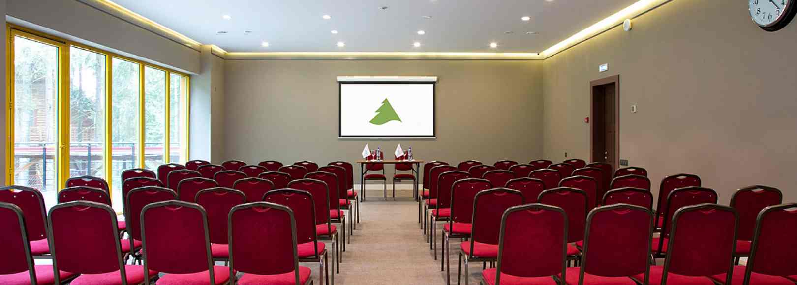 Фотография конференц-зала Зал Времена года