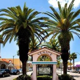 Фотографии мотеля
Island Sun Inn & Suites - Venice, Florida Historic Downtown & Beach Getaway