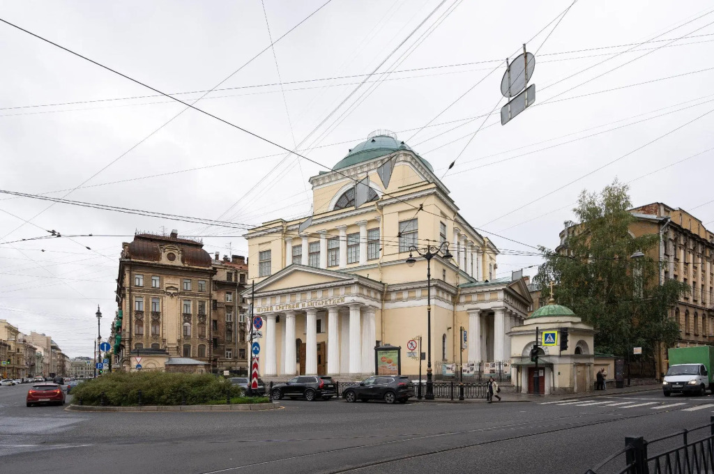 Фотография квартиры Letyourflat (Лэтюфлэт) на переулке Кузнечный