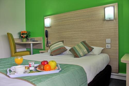 Фотография гостиницы Hotel Restaurant Les Jardins D'Epône